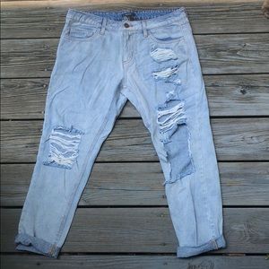 Forever 21 Distressed Boyfriend Jeans